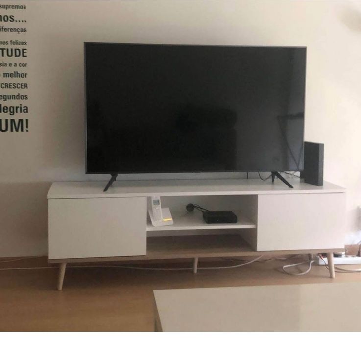 60 euros móvel da TV