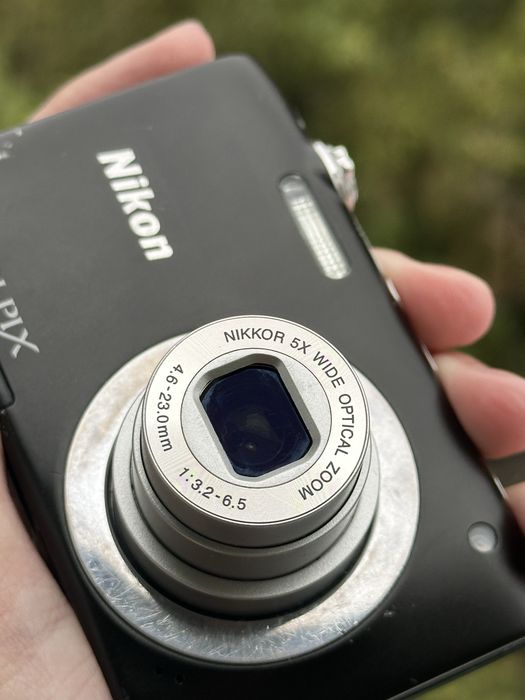 Фотоапарат Nikon COOLPIX S2600