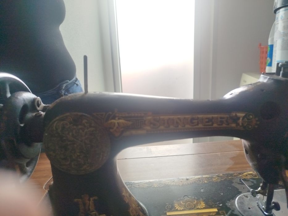 Máquina de costura Singer antiga