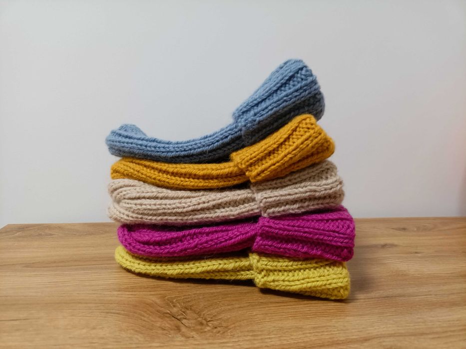 NOWA - Niebieska, ręcznie robiona, wełniana czapka na drutach