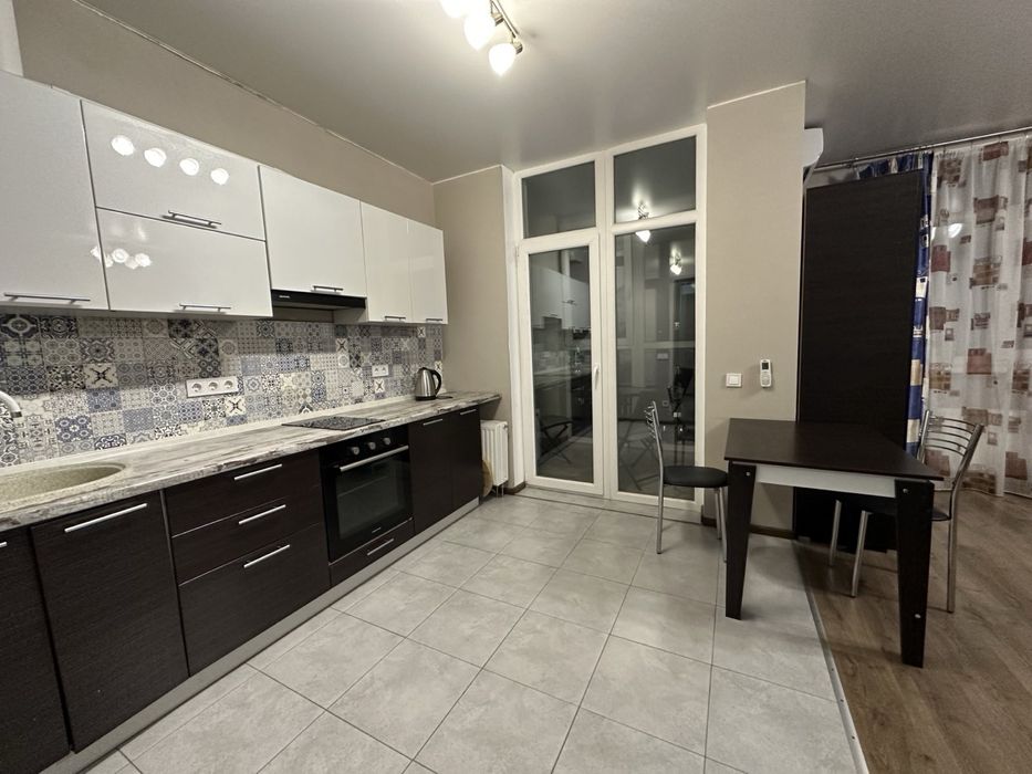 ЖК Яскравий , вул. Калнишевського 6 . Без %