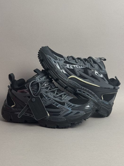 Off White Be Right Back in Black  оригінал