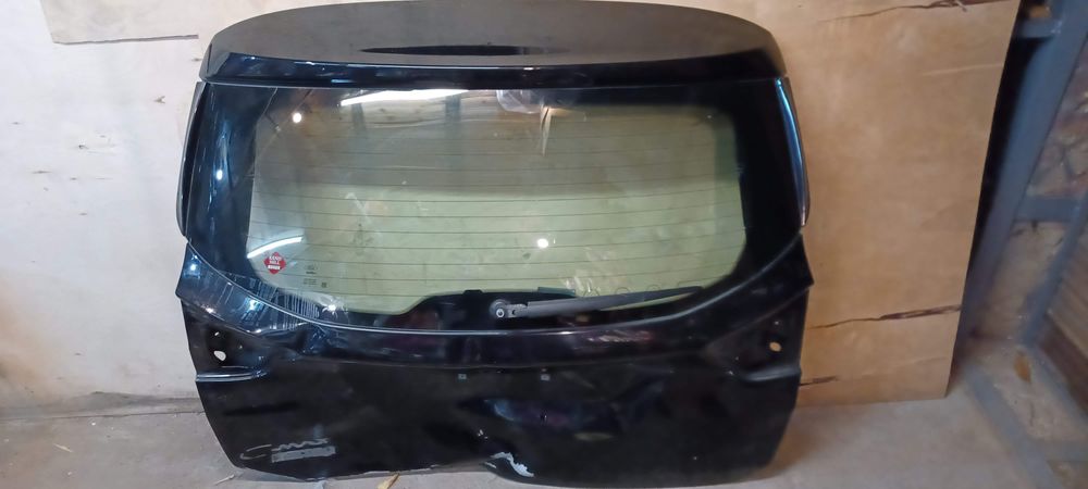 Кришка дверка багажнику ляда ford С max Energi з склом і дворником