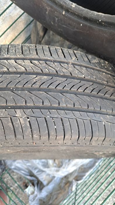 Dois pneus como novos  195/65 R 15  91V