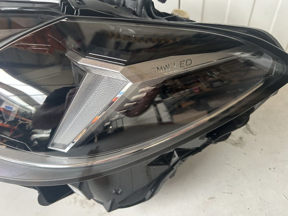 Farol esquerdo bmw i4 LCI