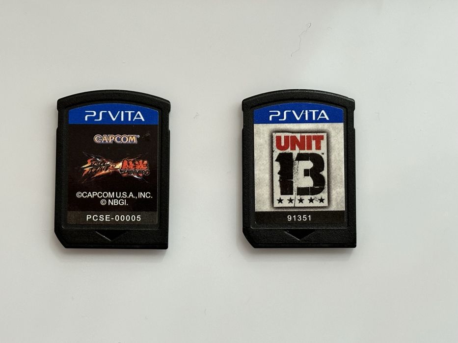 Картриджі ігри PS Vita.