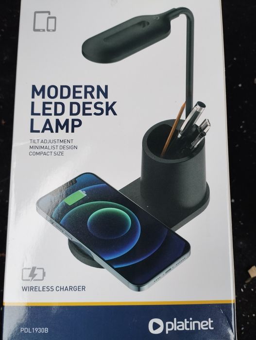 Lampka biurkowa LED z ładowarką indukcyjna