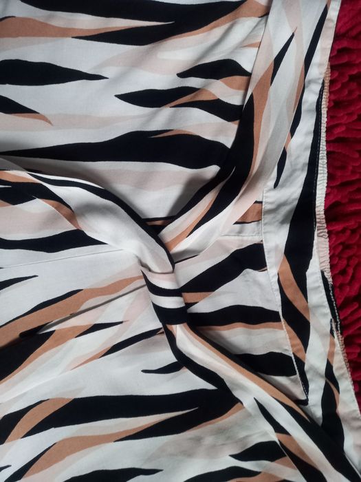 Spodenki szorty Bonmarché roz 42 roz 20 roz XL cieniutki