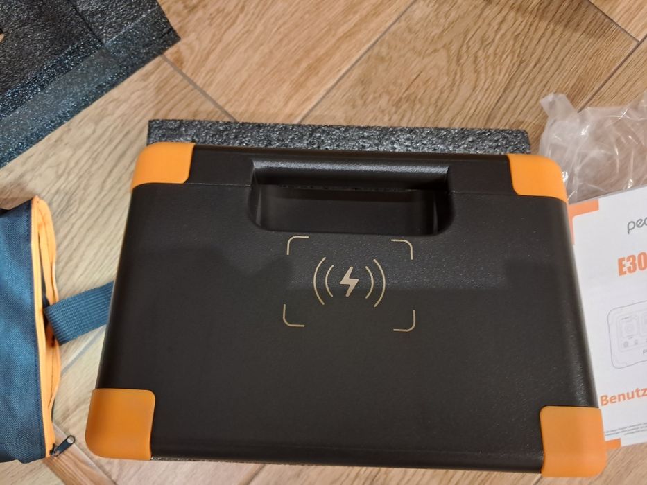 Зарядна станція Pecron E300LFP