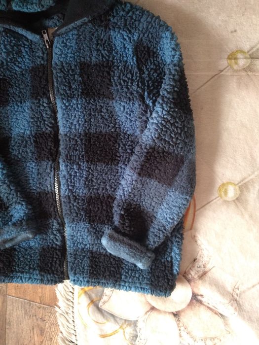 Ciepła bluza/kurtka chłopięca z kapturem 128