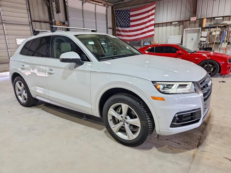 Audi Q5 Prestige 2020 року зі США