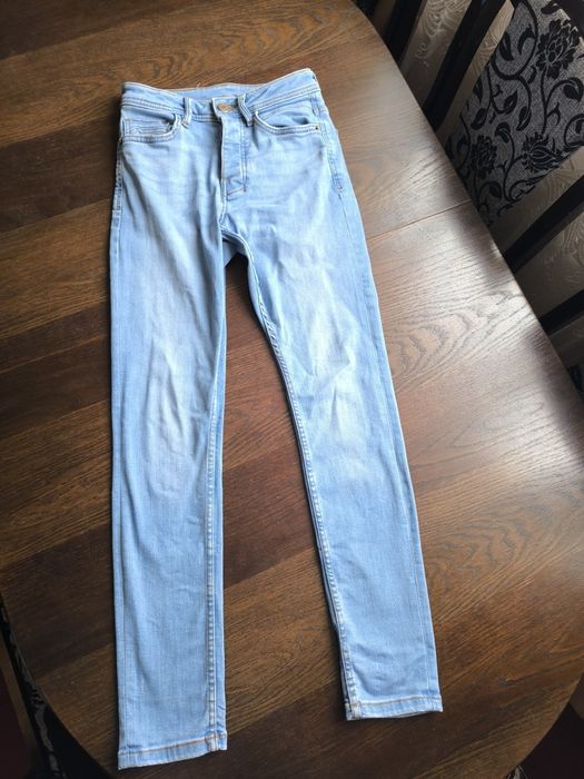 Джинси скіни на хлопця