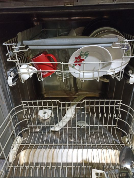 Посудомойка ariston нержавеющая