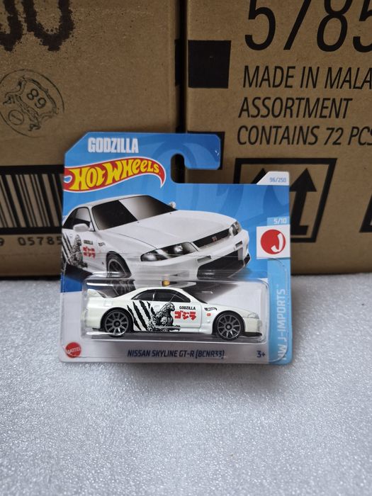 Hot wheels nissan gtr r33