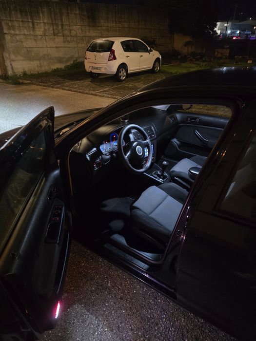 Vendo Volkswagen Golf 2003 1.4 Gasolina