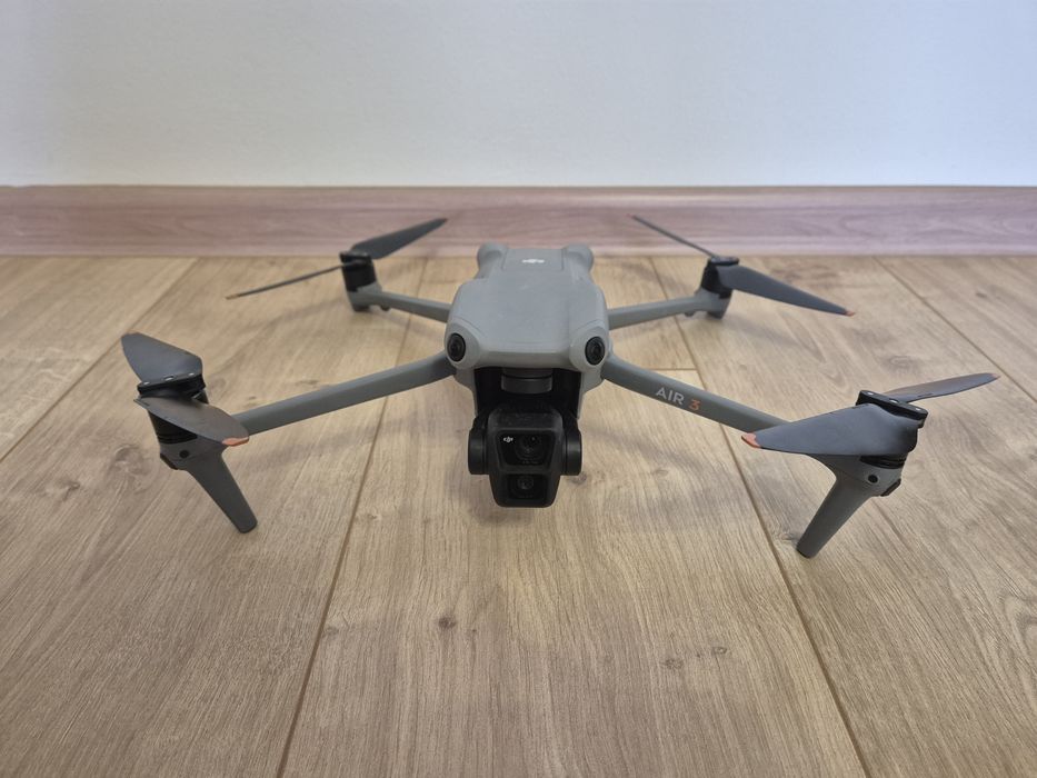 Квадрокоптер  DJI Air 3
