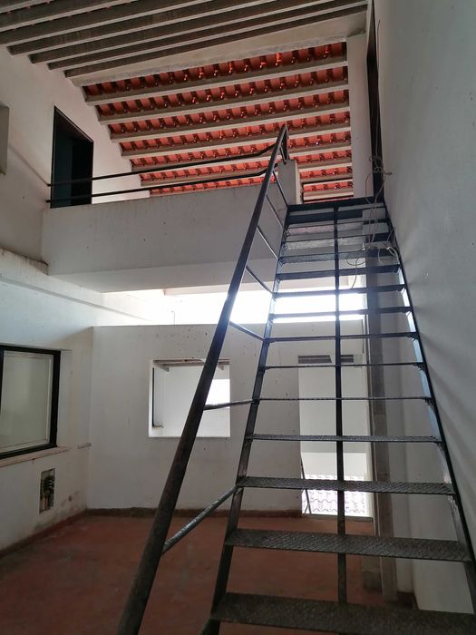 Montargil | Ativo com 8 Suites + 2 Duplos | Potencial 10 Quartos