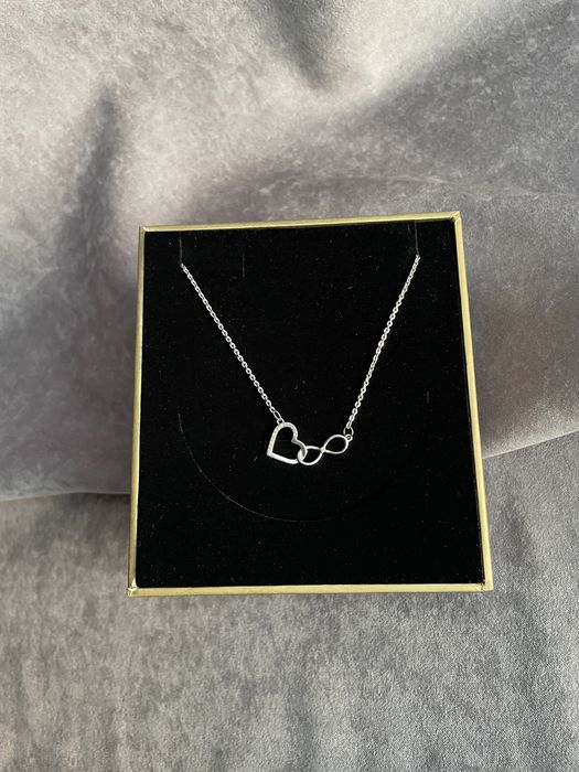 Бесконечность золото, бриллианты