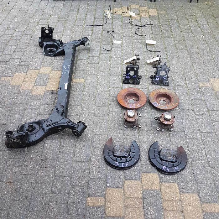 tarcze hamulcowe osłona błotna piasta tył zawieszenie bravo II stilo