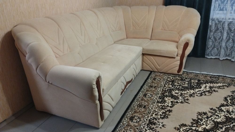 Продам кутовий диван
