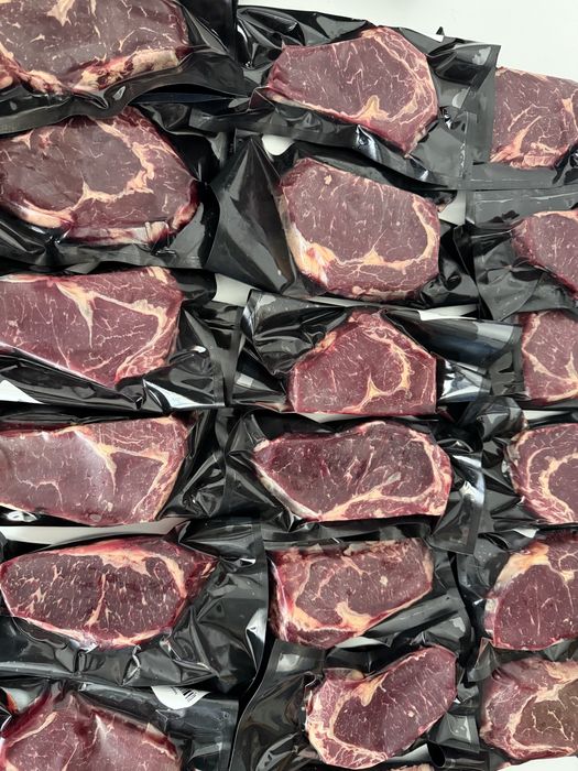 Рібай та різні види яловичіх стейків  , стейки 250-350 gr