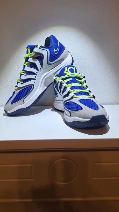 Кросівки Nike KD18 HV1992 400, US9.5 EU 43 27.5CM