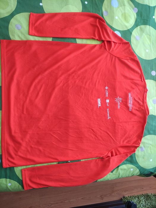 Camisola São Silvestre de Lisboa 2017 - XL - Nova com etiqueta 

Entre