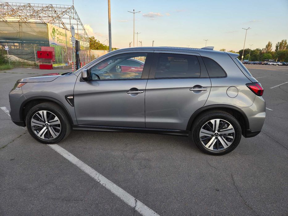 Mitsubishi Outlander Sport 2023 VIN JA4ARUAU1PU009757 фото оголошення 9 з 24