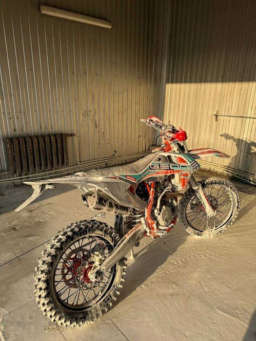 Продам мотоцикл GEON GNX250