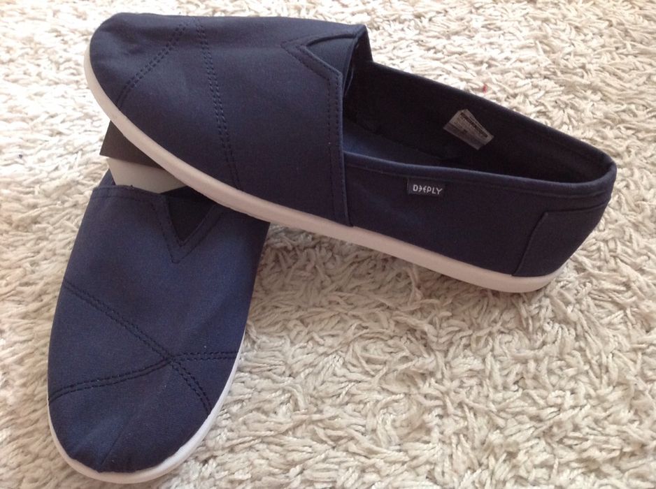 Sapatilhas lona t 44 Deeply novas