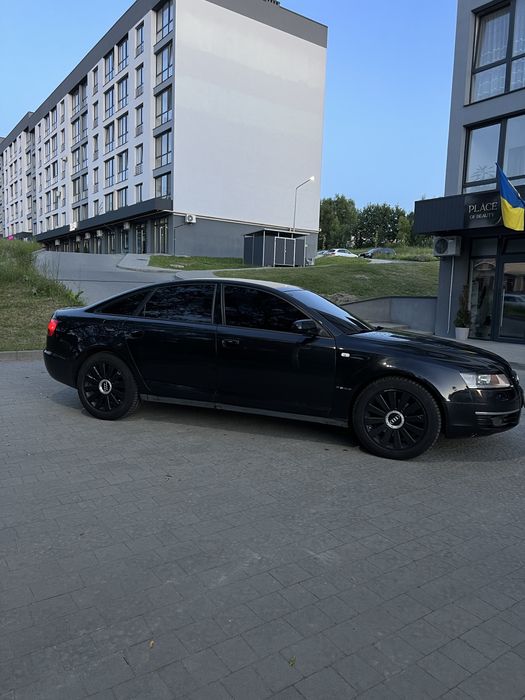 Ауді а 6 с 6 в хорошому стані