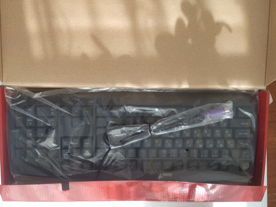 Клавіатура Genius KB-110 PS/2 - НОВІ (літери:  EN/UA/RU) ЛОТ - 2шт.
