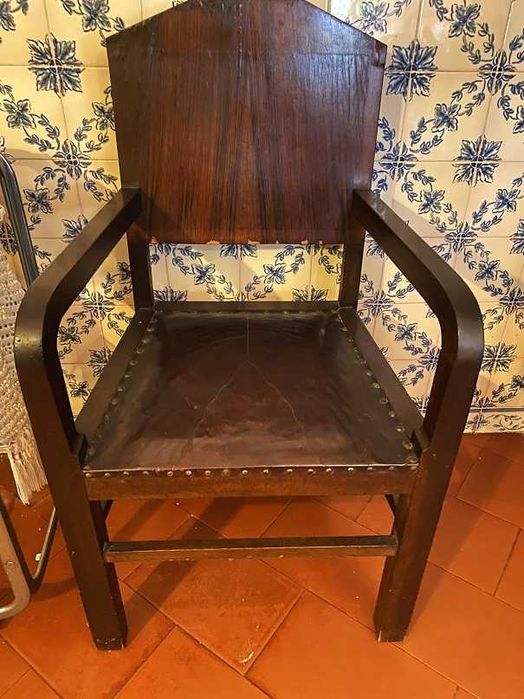 Conjunto de Sala - Art déco - Aparadores, cristaleira e mesa