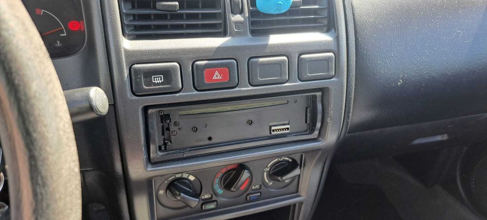 Nissan Almera 1.4 90cv Steel - Ar Condicionado