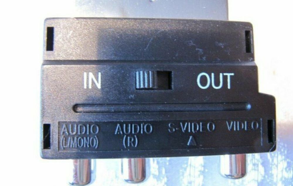 Перехідник SCART на RCA і S-Video з перемикачем IN-OUTУніверсальний пе