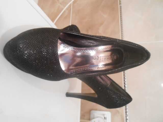 мешта імпортні  жіночі нові 35 р.