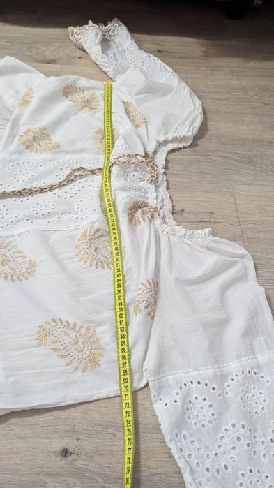 Натуральне вишите плаття 18-24