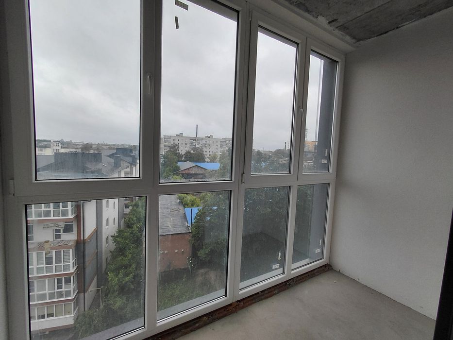 Продаж 3к квартири 82 кв. м на вул. Полковника Данила Нечая
