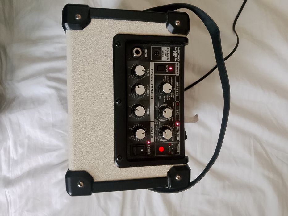 Гитарный усилитель Roland