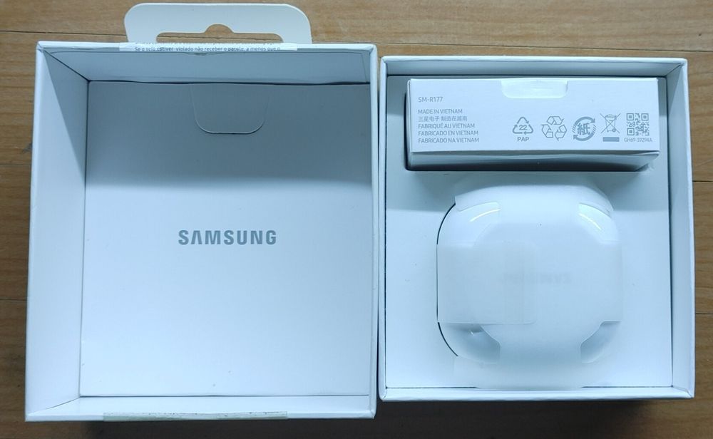 Кейс для Samsung Bads2. Новий.