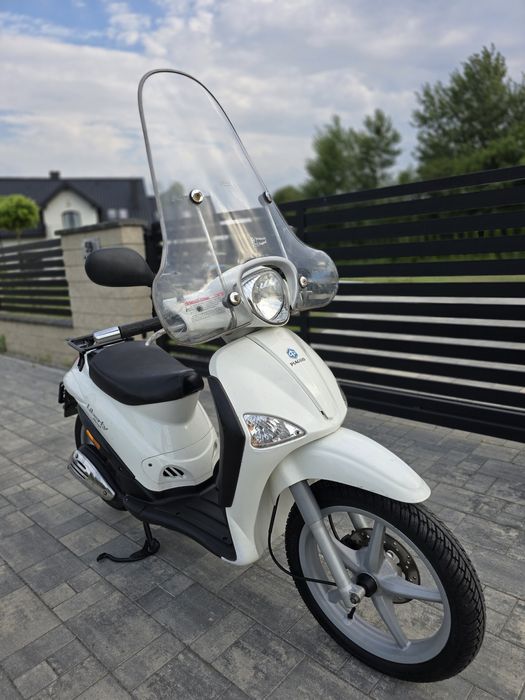 Włoski Skuter Piaggio Liberty 50 4T 2015r Duże Koła Wysoka Szyba Transport Cała PL Raty
