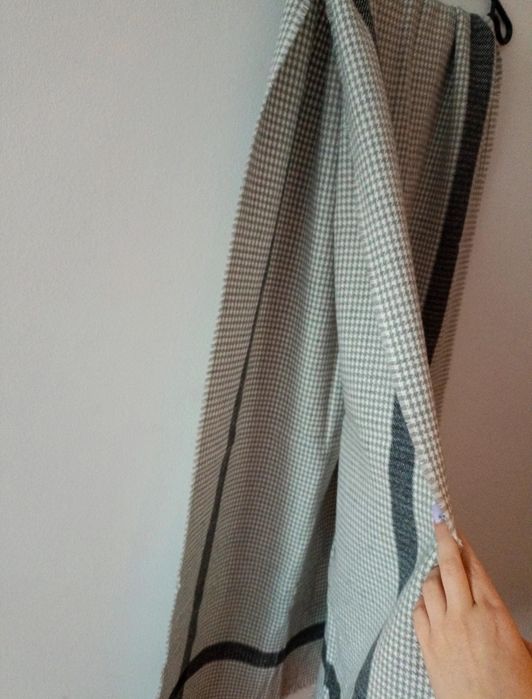 Długi ciepły modny szal w kratkę szalik pepitka