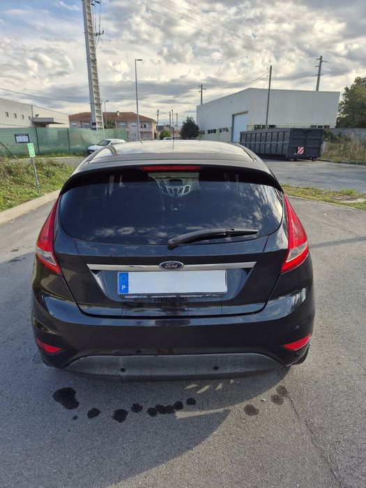 Ford Fiesta 2010 — photo 4