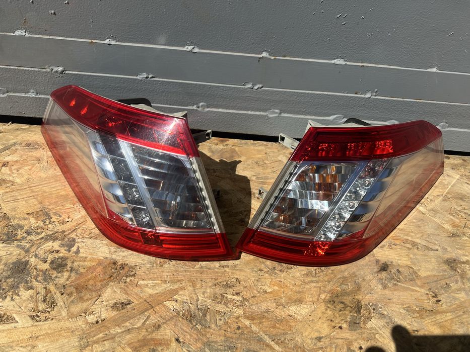 Peugeot 508sw задні стопи.