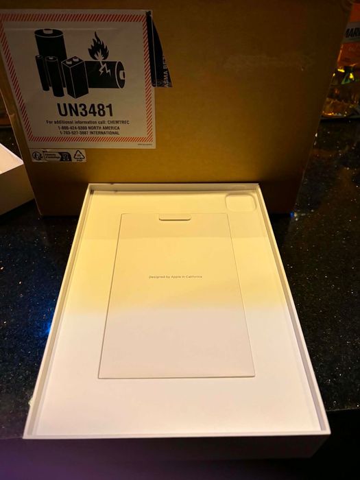 NIEUŻYWANY 2TB IPad Pro 11-inch (4th Generation) Wi-Fi + Cellular