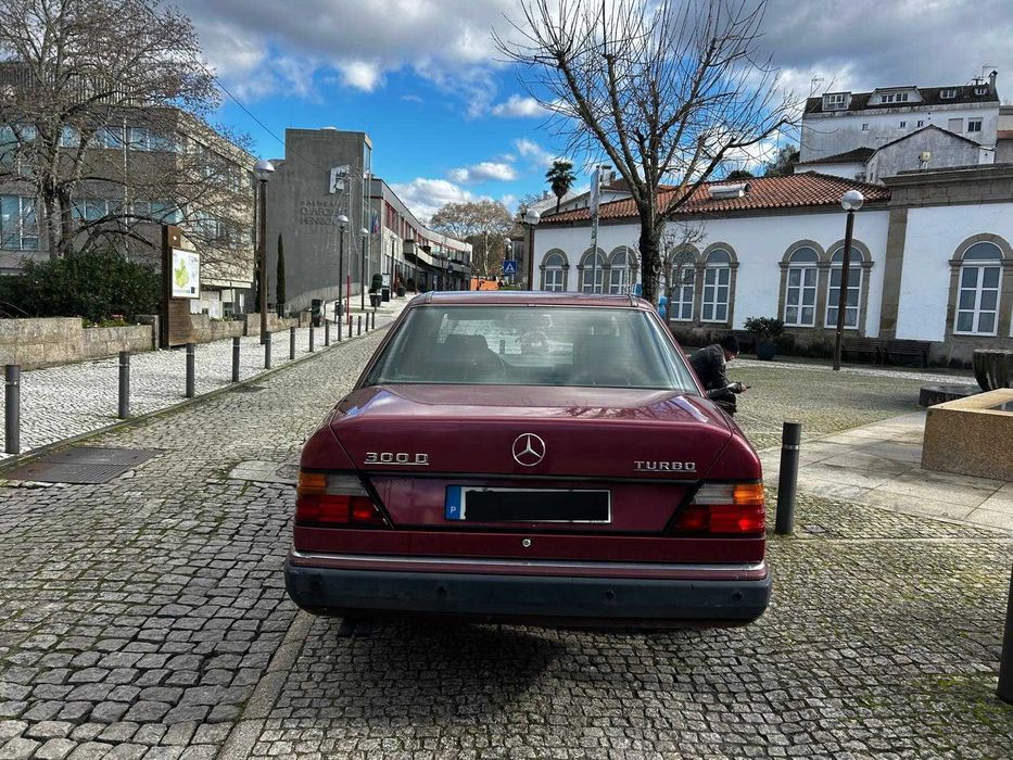 Mercedes-Benz E 300 D Turbo (W124) · 1987 · 130.000 km · USA-spec