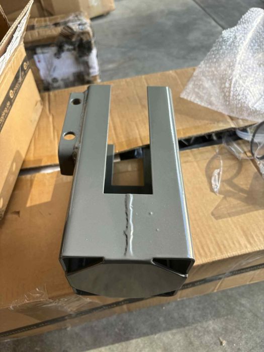 Precyzyjny cylinder z bolcem zapobiegającym podważeniu