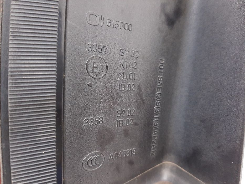 Farolim esquerdo MERCEDES-BENZ Classe E Carrinha (S212)