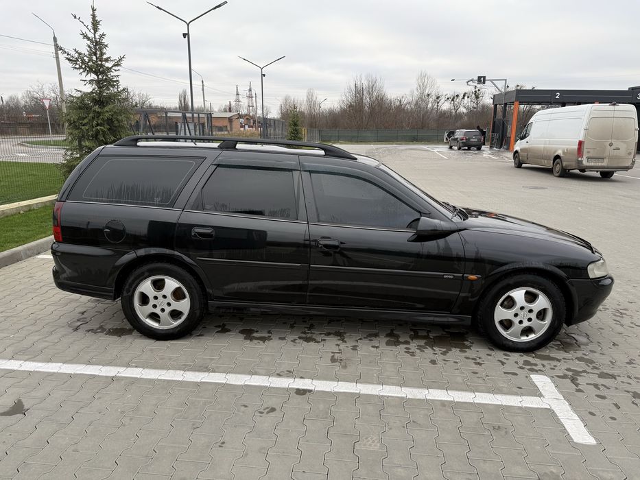 Продам Опель вектра б 2000р