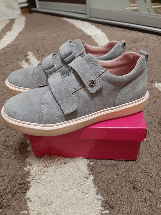 Кросівки-кеди 35 р. для дівчинки